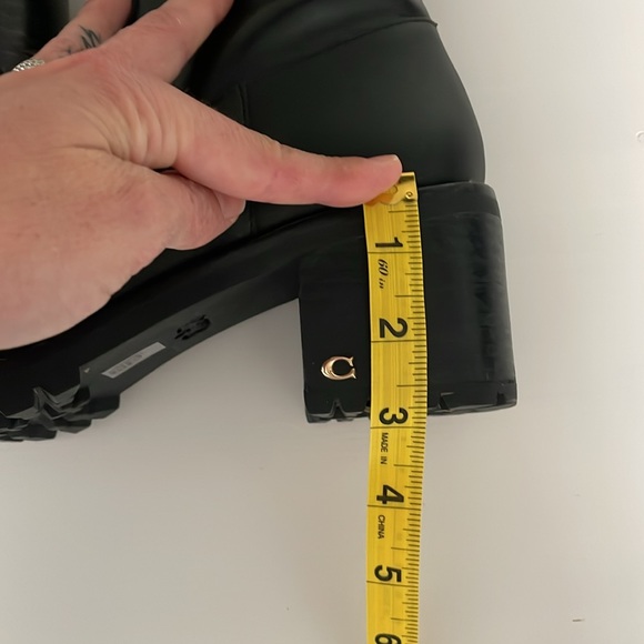 Coach Boots size 8.5 - Picture 2 of 5